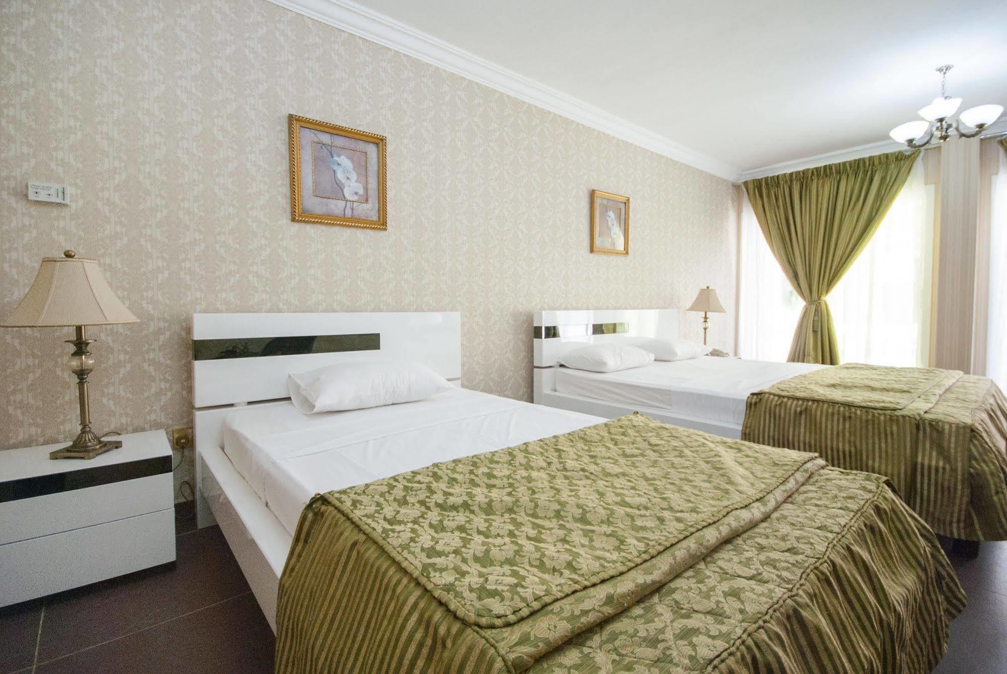 Al Khalidiah Resort Sharjah Exterior photo
